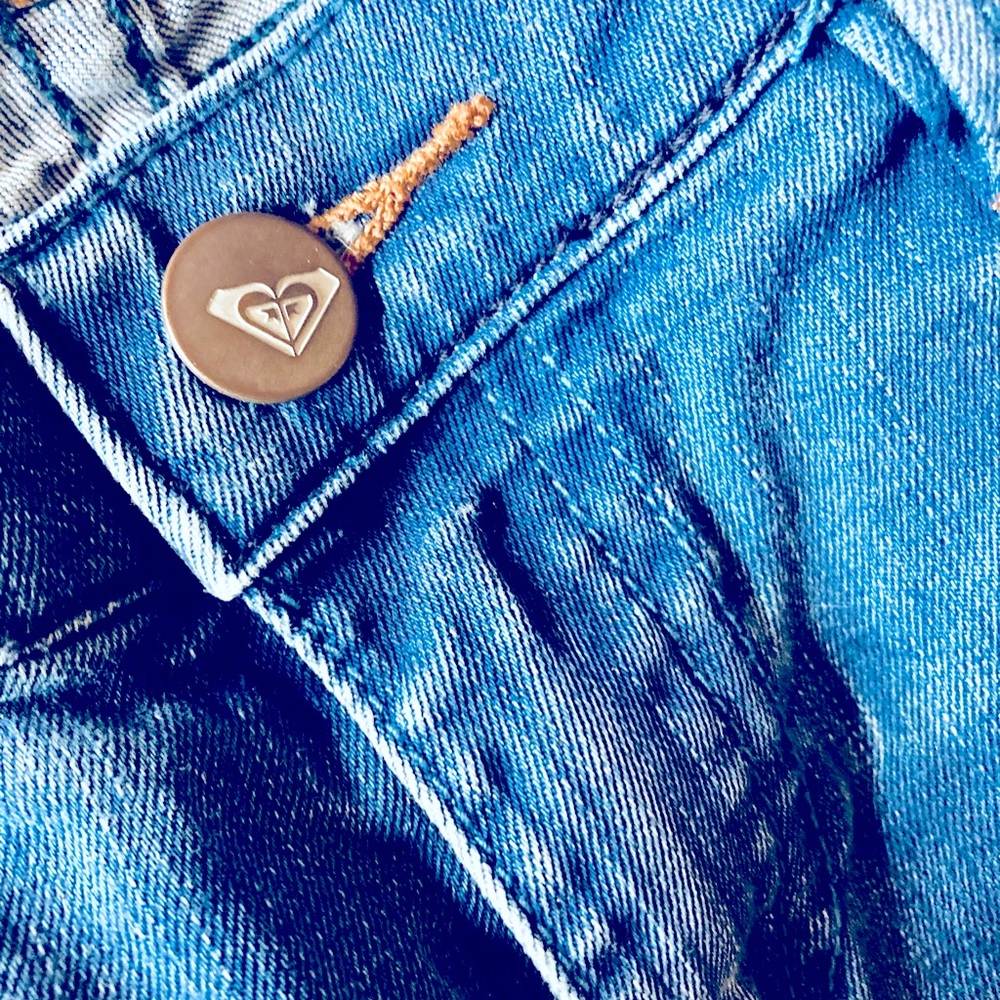 🐞 Groovy Roxy low-rise light denim bootcut jeans 🦋 - Picture 3 of 5